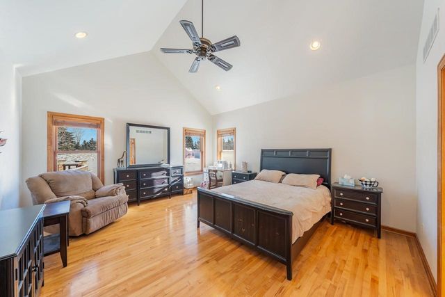 2948 BUTTERCUP ROAD, Neenah, WI 54956