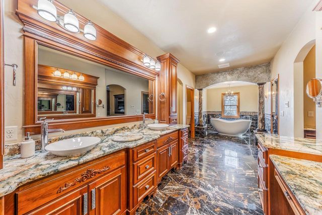 2948 BUTTERCUP ROAD, Neenah, WI 54956