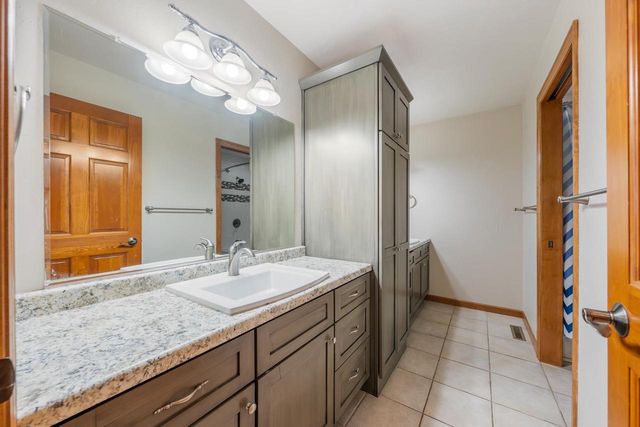 2948 BUTTERCUP ROAD, Neenah, WI 54956