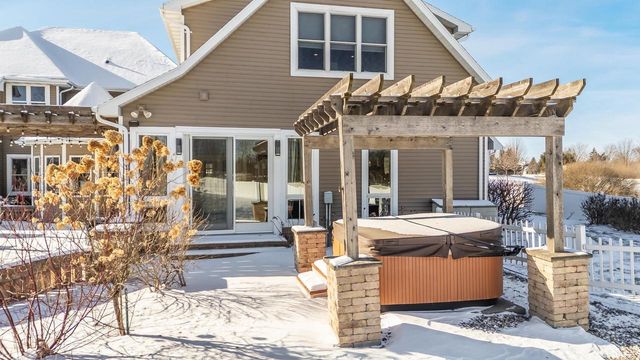 2948 BUTTERCUP ROAD, Neenah, WI 54956
