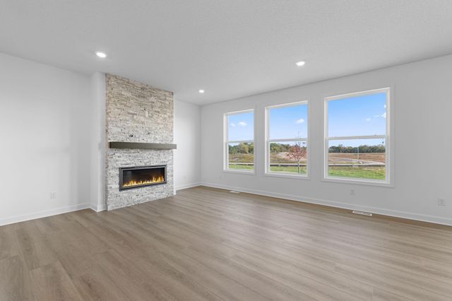 7547 Upper 42nd Street N, Oakdale, MN 55128