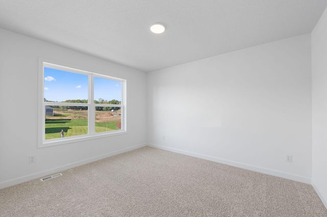 7547 Upper 42nd Street N, Oakdale, MN 55128