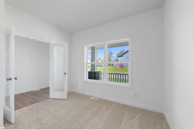 7547 Upper 42nd Street N, Oakdale, MN 55128