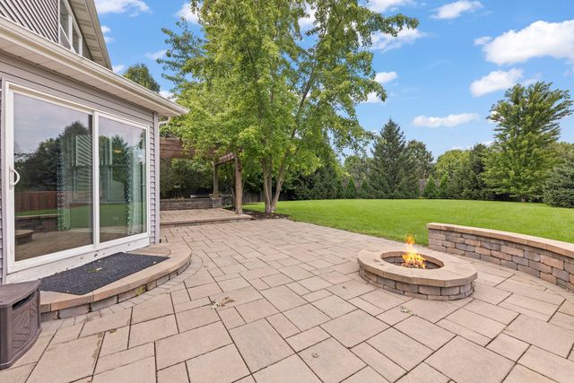 808 Livingston Court, Naperville, IL 60540
