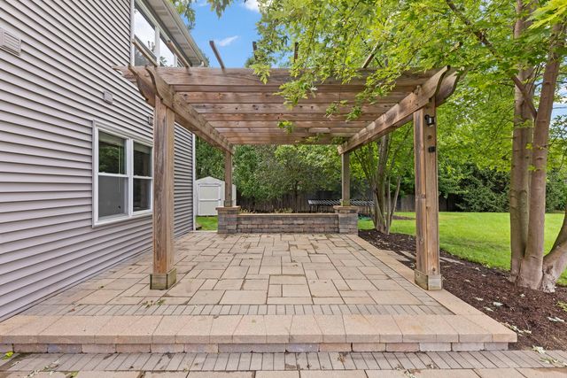 808 Livingston Court, Naperville, IL 60540