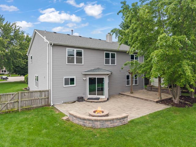 808 Livingston Court, Naperville, IL 60540
