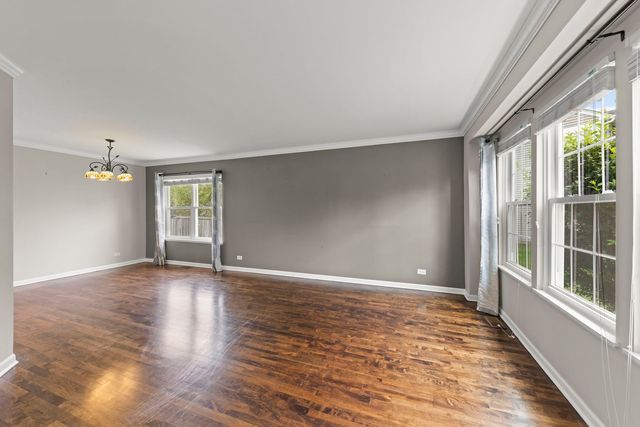 808 Livingston Court, Naperville, IL 60540