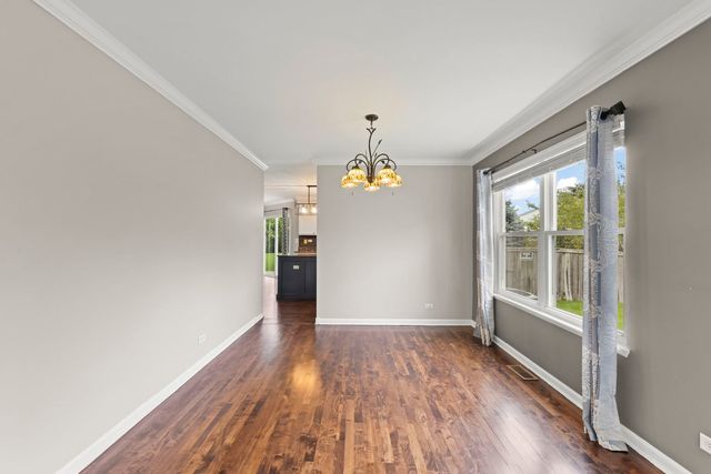 808 Livingston Court, Naperville, IL 60540