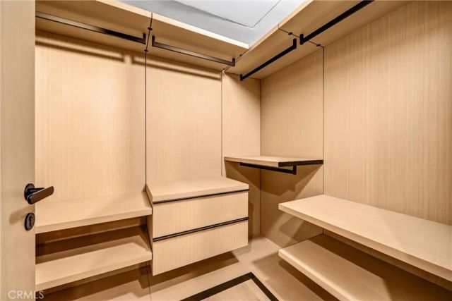 10352 Riverside Drive 102A, Toluca Lake, CA 91602