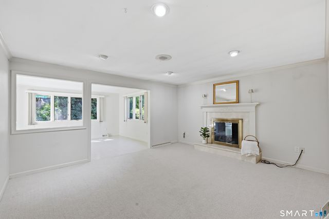 111 Mountain Road, West Hartford, CT 06107