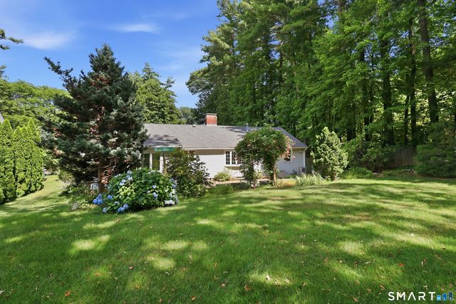 111 Mountain Road, West Hartford, CT 06107