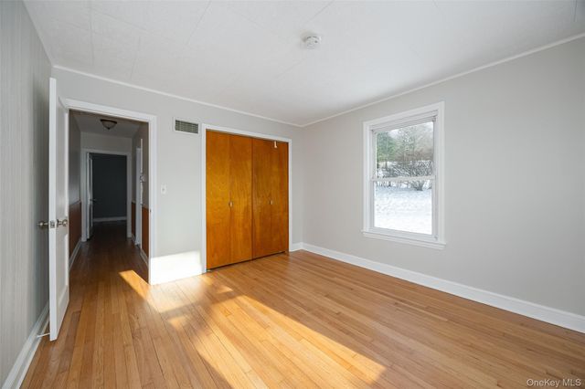 13 Robert Road, Poughkeepsie, NY 12603