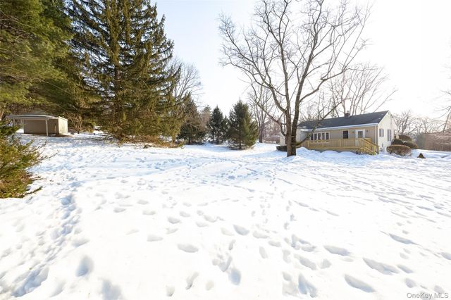 13 Robert Road, Poughkeepsie, NY 12603