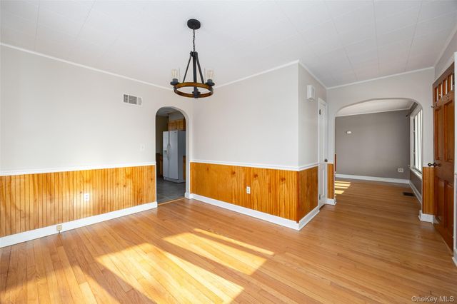 13 Robert Road, Poughkeepsie, NY 12603