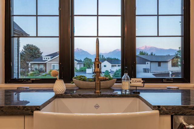 9972 S 3265 W, South Jordan, UT 84095