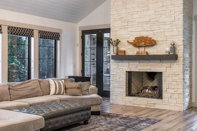 9972 S 3265 W, South Jordan, UT 84095