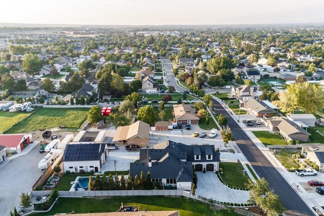 9972 S 3265 W, South Jordan, UT 84095