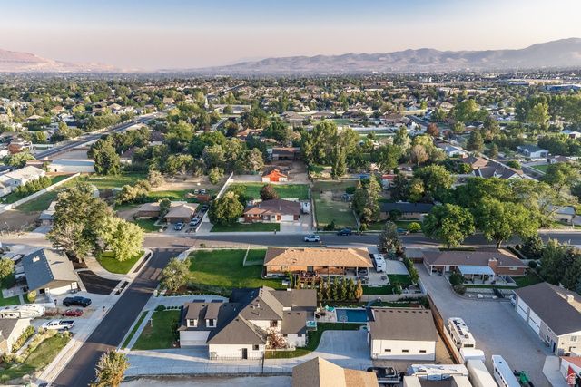 9972 S 3265 W, South Jordan, UT 84095
