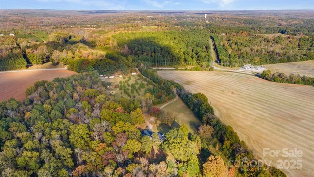 3487 Old Hickory Road, Lancaster, SC 29720