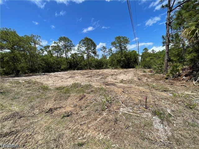 303 E 13th ST, Lehigh Acres, FL 33972