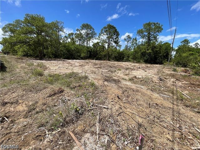 303 E 13th ST, Lehigh Acres, FL 33972