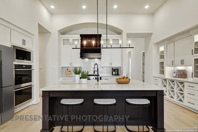 401 Dulce Vista, Boerne, TX 78006