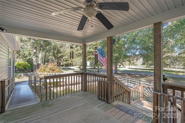 195 Wild Turkey Lane, Camden, SC 29020