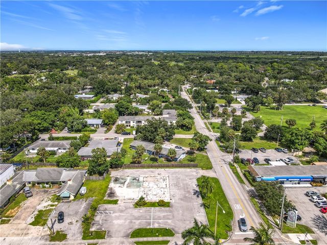 810 21st Street, Vero Beach, FL 32960
