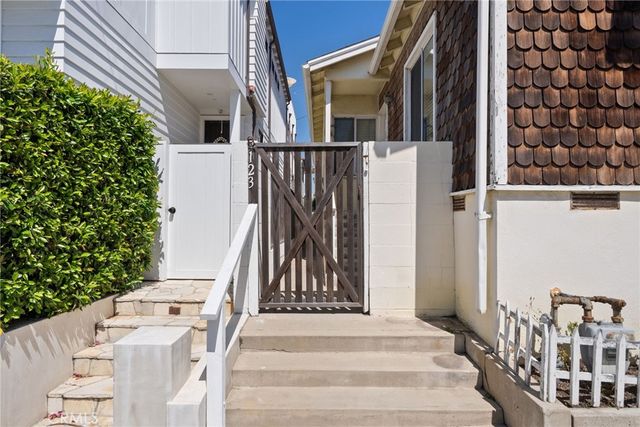 123 Longfellow, Hermosa Beach, CA 90254