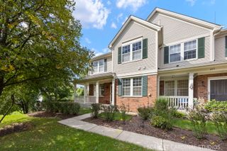 641 W Moreland Avenue, Addison, IL 60101