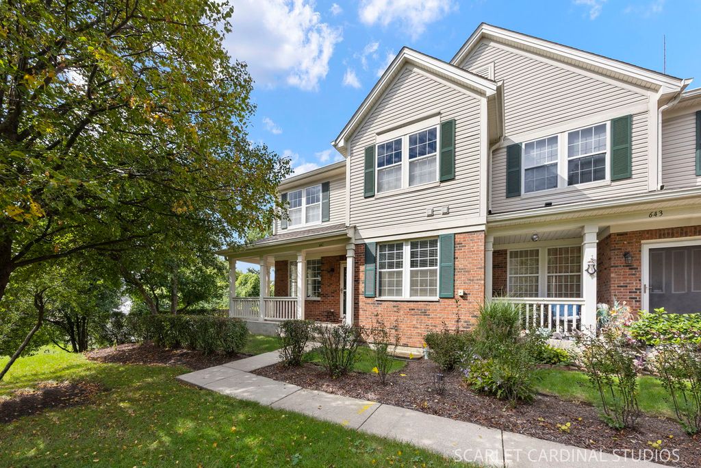 641 W Moreland Avenue, Addison, IL 60101 — exterior