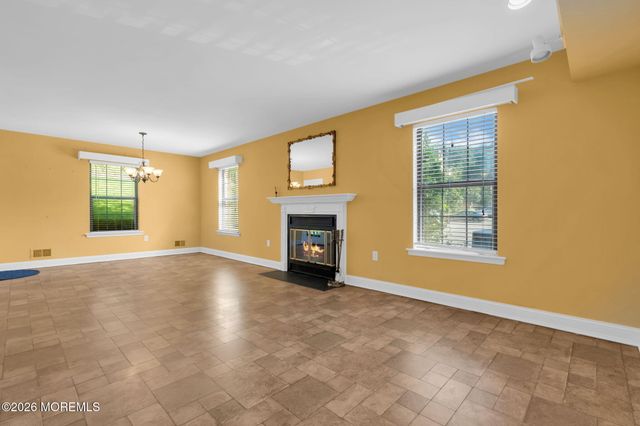 1102 Wellington Place, Matawan, NJ 07747