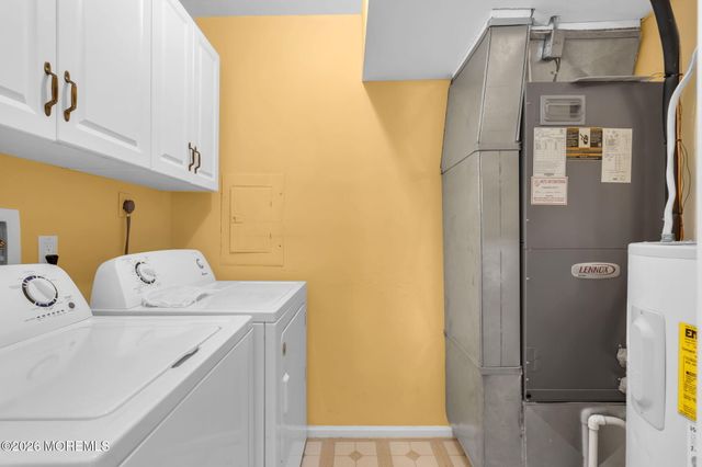 1102 Wellington Place, Matawan, NJ 07747