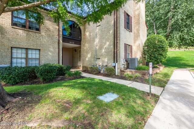 1102 Wellington Place, Matawan, NJ 07747