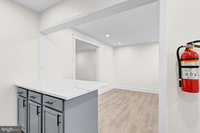 830 N 32ND ST, Camden, NJ 08105