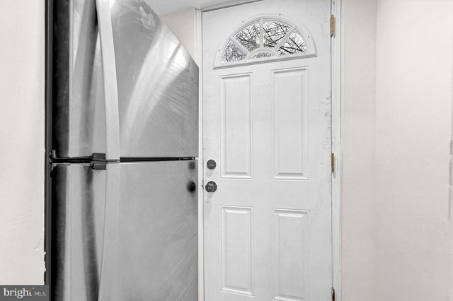 830 N 32ND ST, Camden, NJ 08105