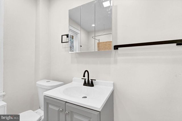 830 N 32ND ST, Camden, NJ 08105