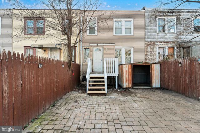 830 N 32ND ST, Camden, NJ 08105