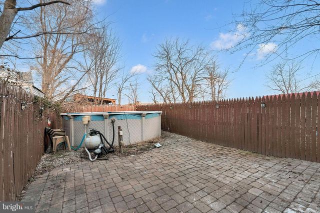 830 N 32ND ST, Camden, NJ 08105