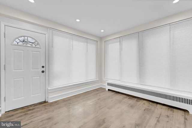 830 N 32ND ST, Camden, NJ 08105