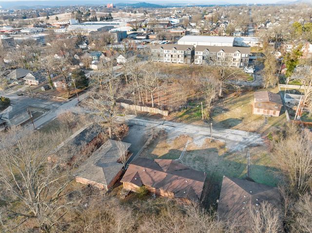 1630 E 17th Street, Chattanooga, TN 37404