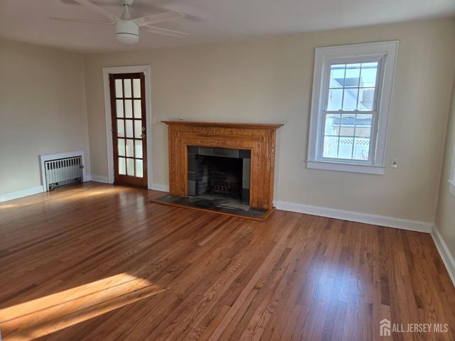 250 Thomas Street, Woodbridge Proper, NJ 07095