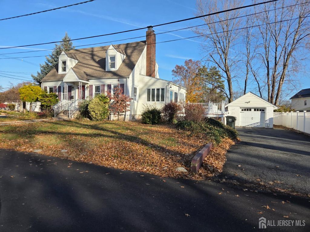 250 Thomas Street, Woodbridge Proper, NJ 07095