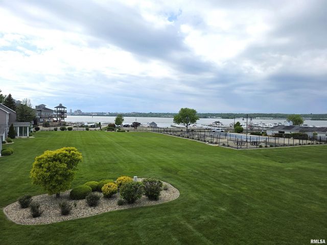 530 HARBOR POINTE Drive, East Peoria, IL 61611