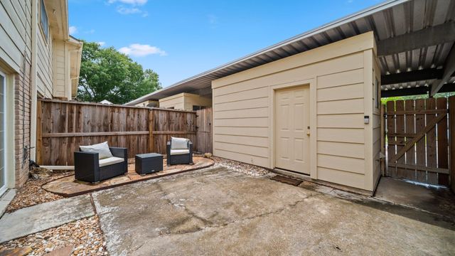 3936 Laura Leigh Drive, Friendswood, TX 77546