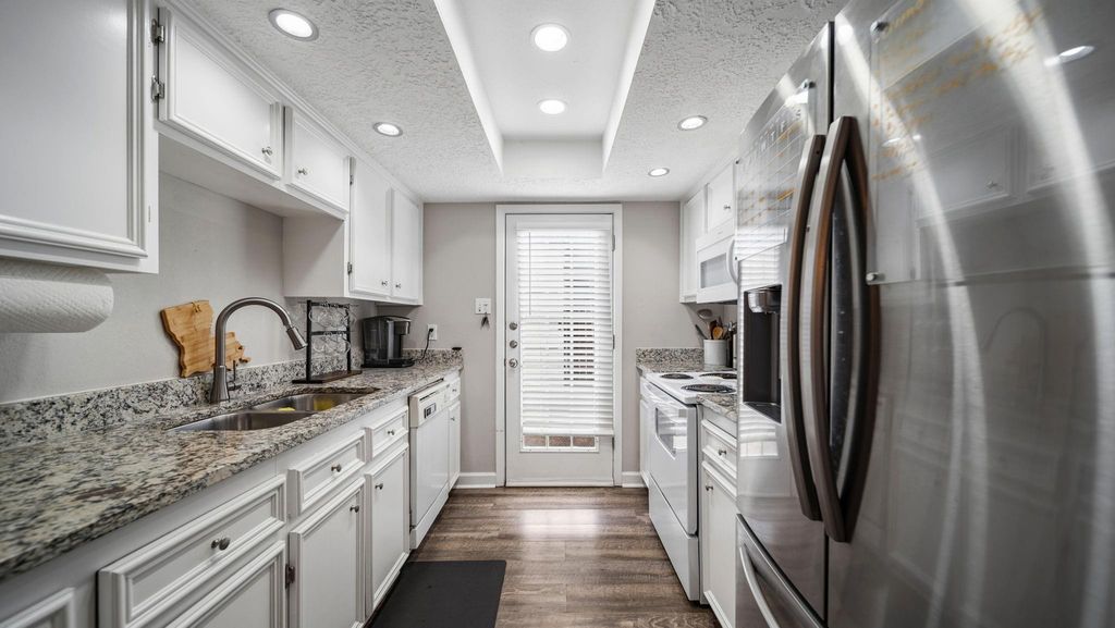 3936 Laura Leigh Drive, Friendswood, TX 77546