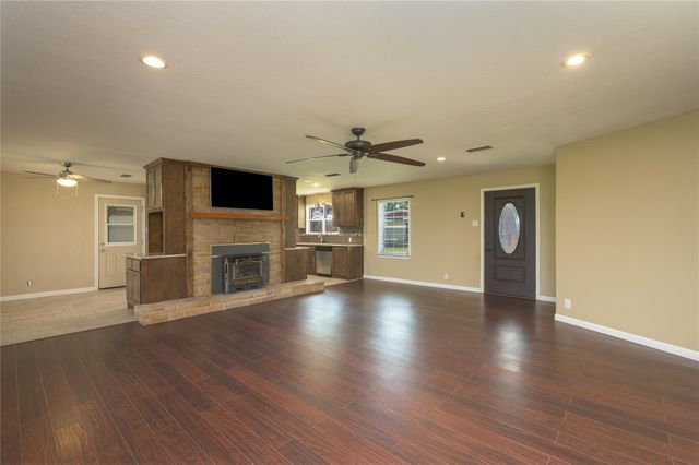 119 Lasso LOOP, Burnet, TX 78611