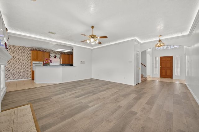 2103 Five Iron Drive, Houston, TX 77089