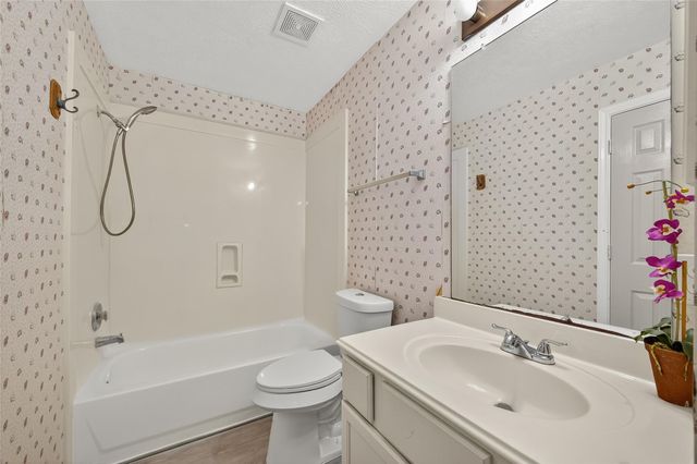 2103 Five Iron Drive, Houston, TX 77089