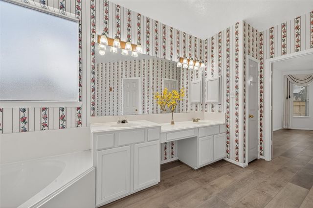 2103 Five Iron Drive, Houston, TX 77089